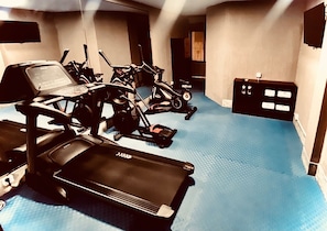 Gym - Hotel Zakaria International (Dhaka)