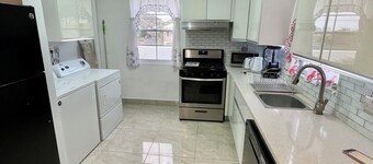 Blue Star Apartments and Hotel