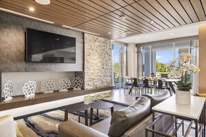 Sala de estar en el lobby