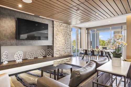 Fairfield by Marriott Inn & Suites San Francisco Airport Oyster Point Area