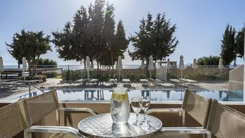 Familieværelse - delvis havudsigt | Terrasse/gårdhave