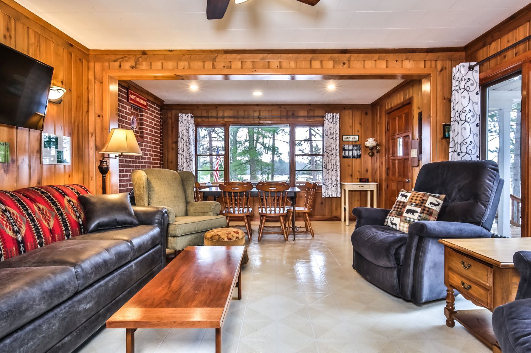 Traditional Northwoods Cabin on Little Saint Germain Lake.