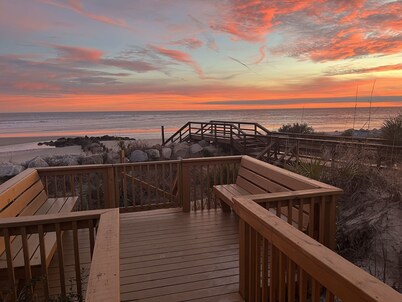 Oceanfront House - 5 Bedroom