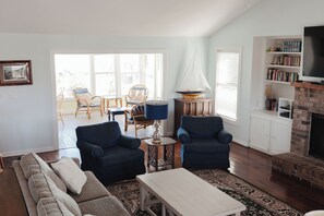 Smart TV, DVD player, books