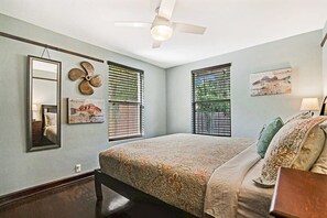 3 chambres, fer et planche à repasser, Wi-Fi, draps fournis