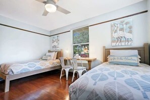 3 habitaciones, tabla de planchar con plancha, wifi y ropa de cama