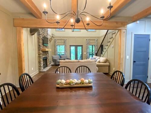 "Lazy River Cottage" just steps from Desoto Falls on Little River in Mentone, AL