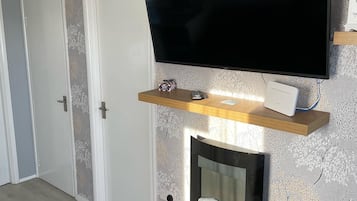 Chalé | 2 quartos, Wi-Fi de cortesia, roupa de cama