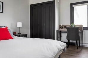 1 多间卧室、熨斗/熨衣板、WiFi、床单