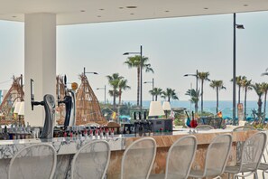 Poolside bar - Atlantica Sancta Napa Resort (Ayia Napa)