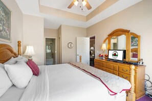4 bedrooms, iron/ironing board, free WiFi, bed sheets