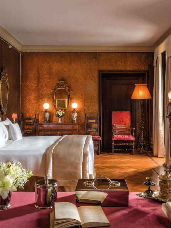 Villa (Sola Cabiati) | Premium bedding, down comforters, minibar, in-room safe