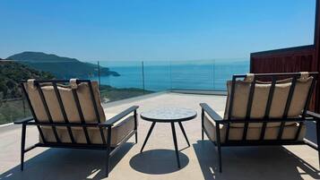 Junior Suite Sea View | Terrace/patio