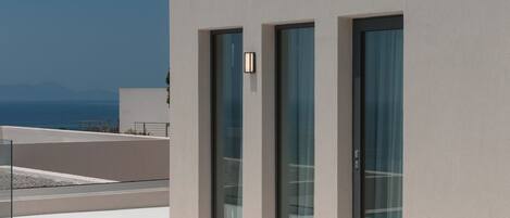 Alon Sevou Master Suite Private Pool Sea View | Terrace/patio