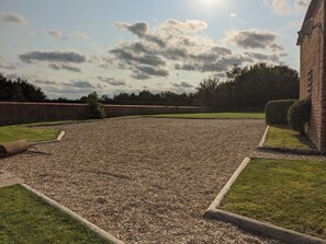 Property grounds - Hare Cottage, Covenham Holiday Cottages (Louth)