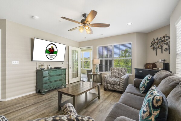 Smart TV, DVD player