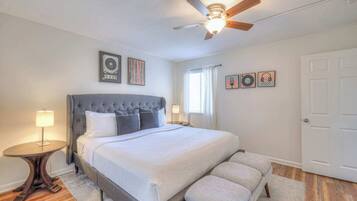 2 chambres, fer et planche à repasser, lit parapluie, Wi-Fi gratuit