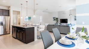 House, Multiple Beds, Private Pool, Garden View | Private kitchen