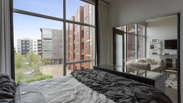 1 間臥室、熨斗/熨衣板、搖籃/嬰兒床