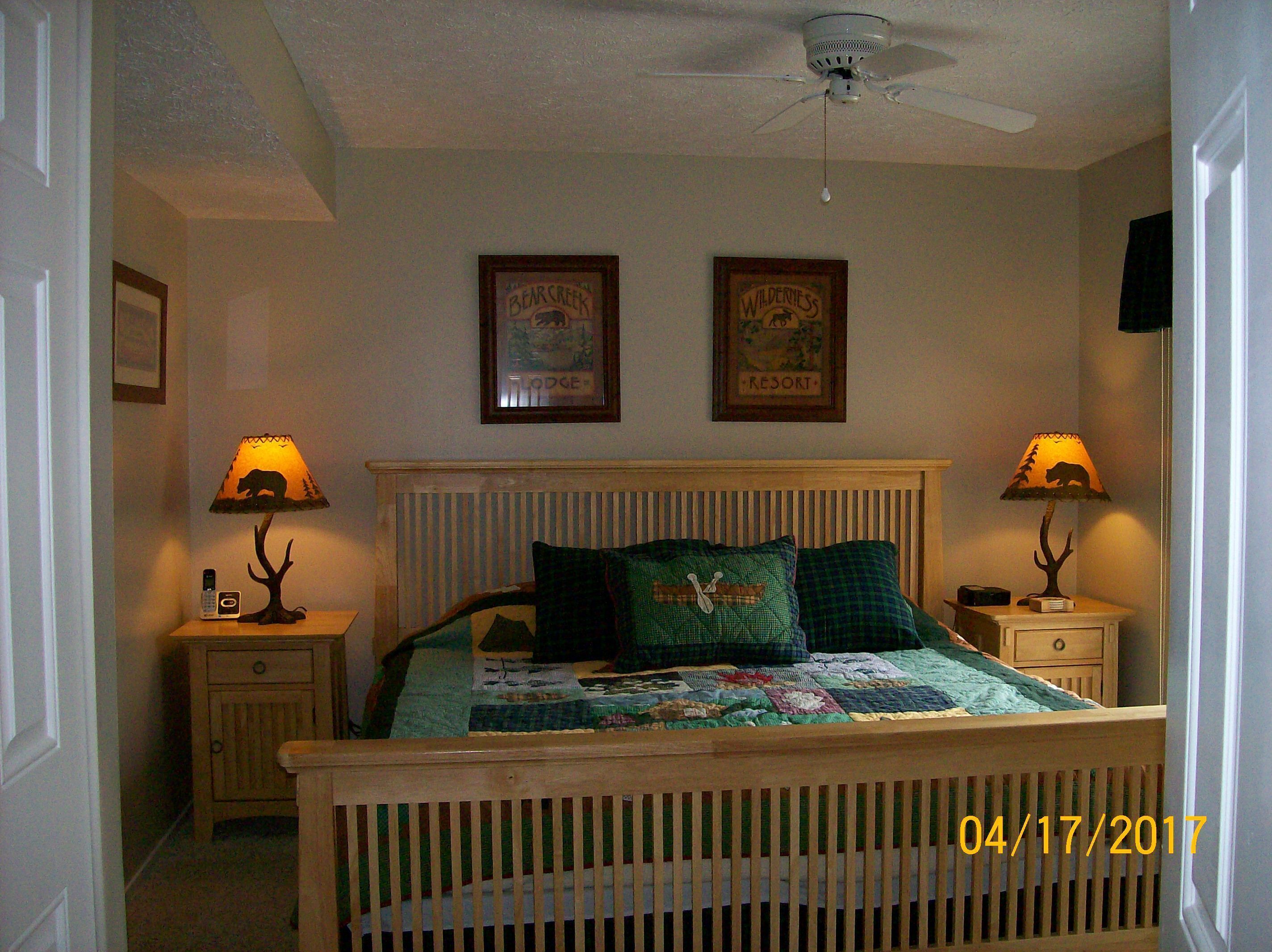 Clean and Cozy, Beautiful, well kept Trout Creek Condominium