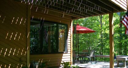 Clean and Cozy, Beautiful, well kept Trout Creek Condominium