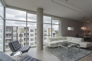View from property - Modern and Spacious Nashville Corporate Condo (Nashville)