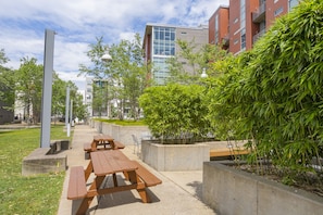 Terrace/patio - Unfurnished Condo | Amazing Layout with Balcony and In-building Storage Unit (Nashville)
