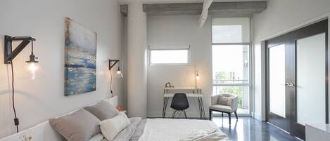 1 bedroom, iron/ironing board, cribs/infant beds