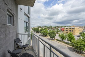 إطلالة من الشرفة