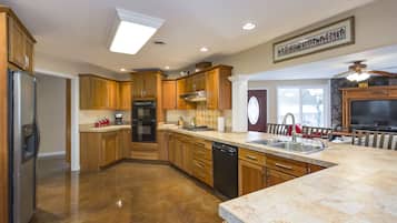 Family House, Non Smoking | Dapur peribadi | Dapur