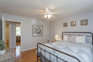 Family Duplex, Non Smoking | 2 bedrooms, iron/ironing board, cots/infant beds - Take a Jog in Nearby Shelby Park at a Bright, Cozy Home (Nashville)