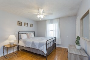 Appartement Duplex Familial, non-fumeurs | 2 chambres, fer et planche à repasser, lits bébé (en supplément)