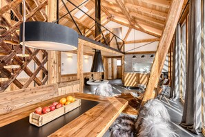 Deluxe Chalet (incl. Cleaning Fee & City Tax) | Private kitchen | Fridge, oven, stovetop, dishwasher
