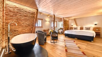 Deluxe Chalet (incl. Cleaning Fee & City Tax) | 4 Schlafzimmer, kostenlose Babybetten, Reisekinderbett, kostenloses WLAN
