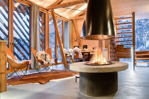 Deluxe Chalet (incl. Cleaning Fee & City Tax) | Living area | TV - Wellness – Chalet Deluxe by A-Appartements (Sankt Gallenkirch)