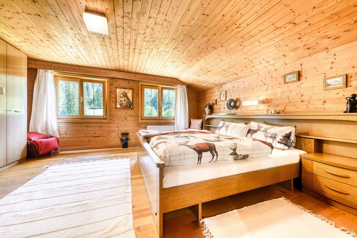 Casa (incl Cleaning Fee, City Tax & Laundry) | Escritorio, tabla de planchar con plancha, wifi gratis y ropa de cama