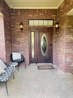 Property grounds - Outdoor PARADISE with Bar,New hot tub2022,NEW POOL 2024, PET FRIENDLY (Hot Springs)