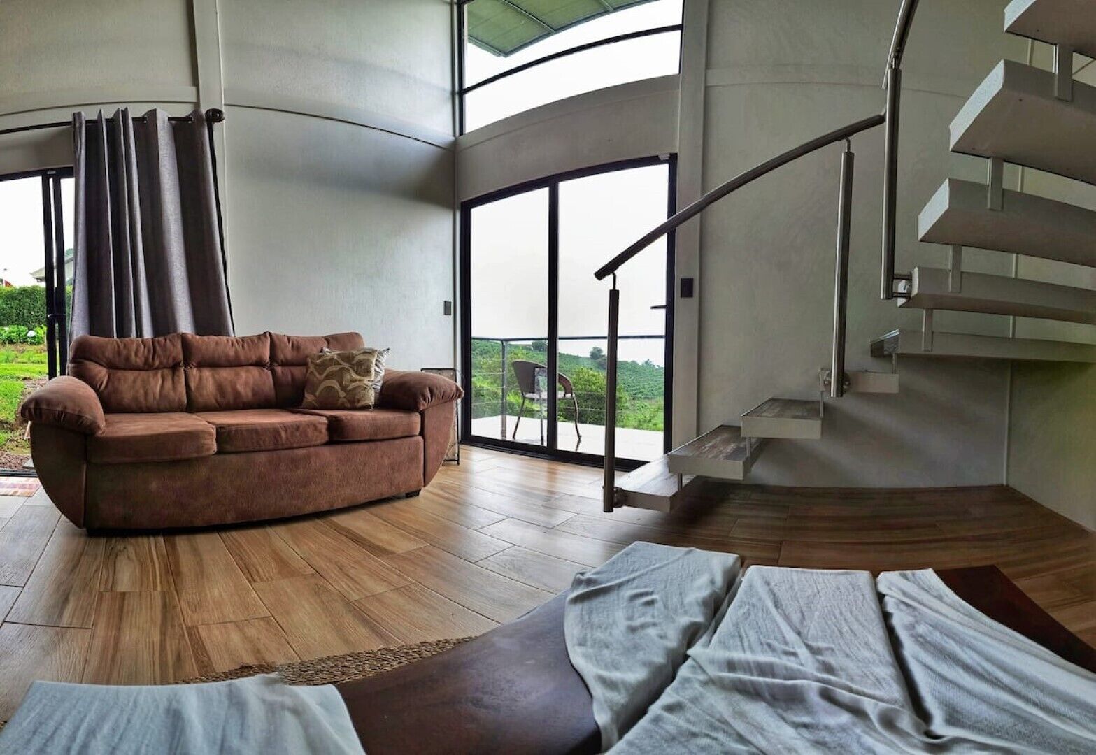 Loft y Jacuzzi Villa Guadalupe. Ubicado en Poás de Alajuela, Costa Rica