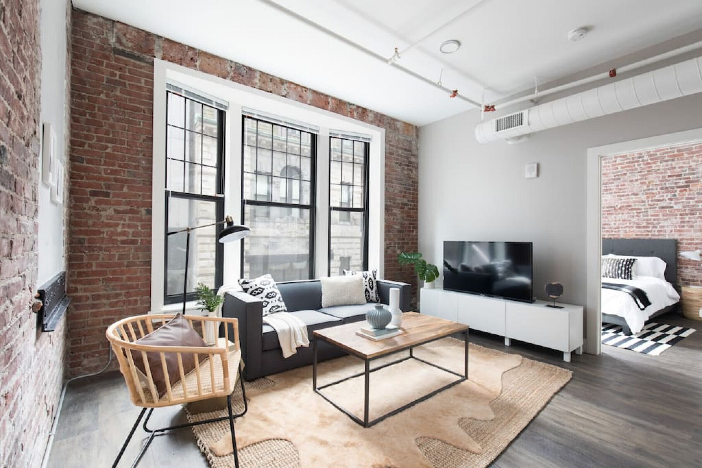 Large Loft Steps From Boston Common | Short Stays | Dog Friendly