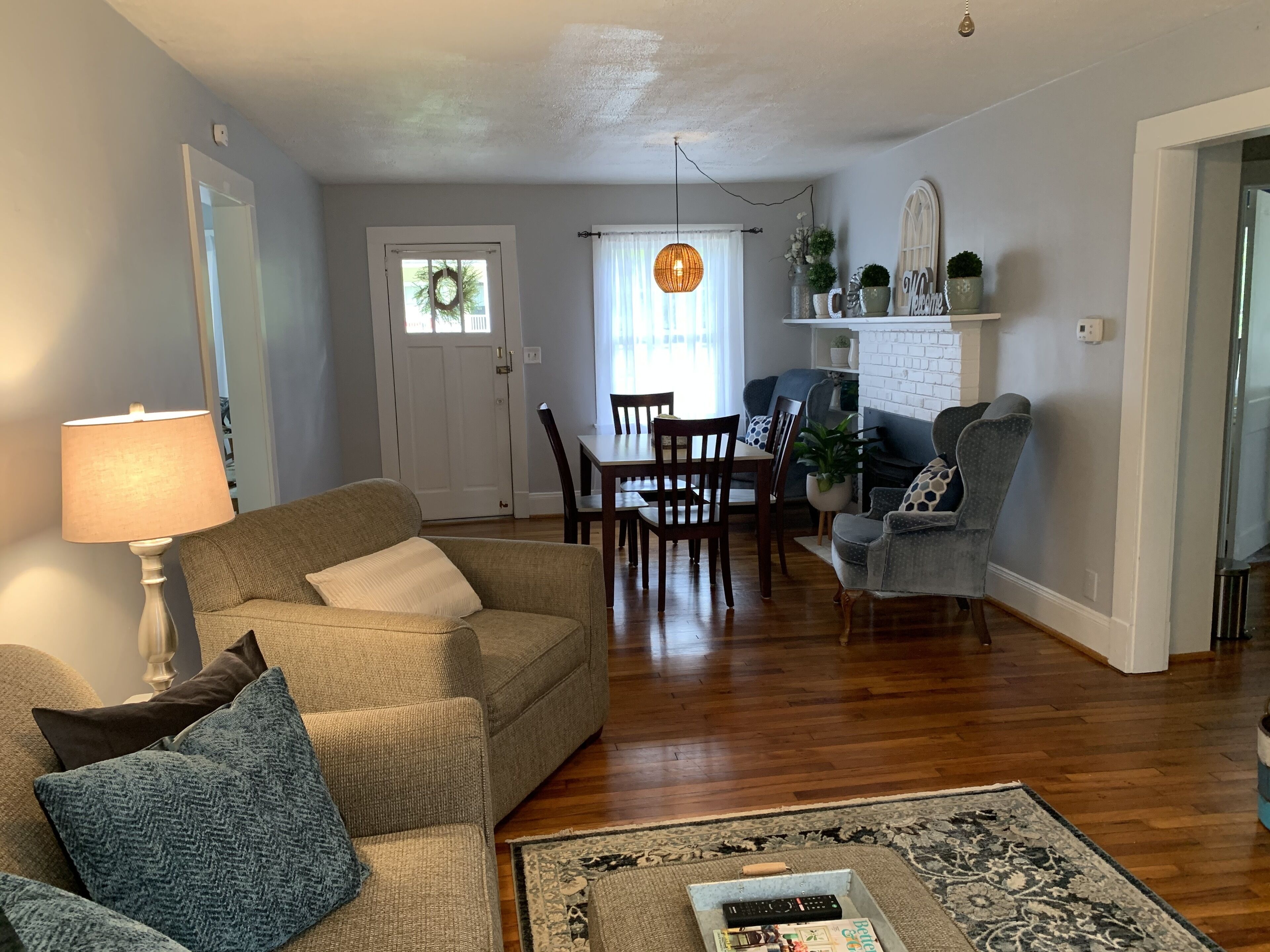 Charming, newly updated Downtown Cottage