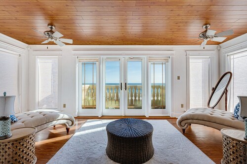 Latitude Change - Luxury Oceanfront Home