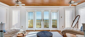 "Latitude Change" - Luxury Oceanfront Home - 4BR/2.5BA