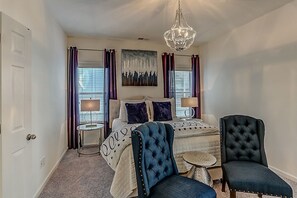 3 Schlafzimmer, Zimmersafe, Bügeleisen/Bügelbrett, WLAN