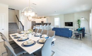 House, Multiple Beds, Private Pool, Pool View | Private kitchen