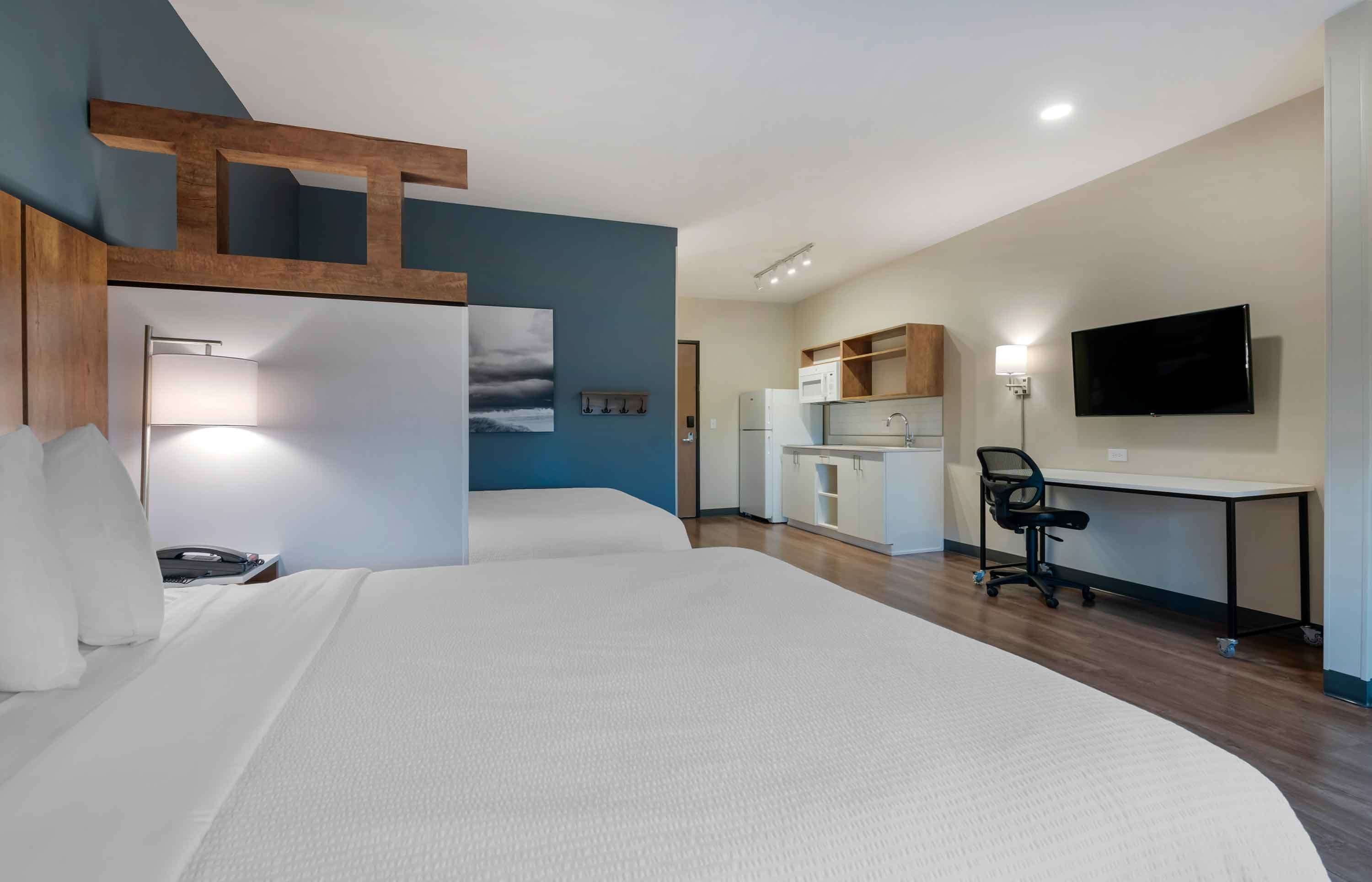 premium studio, non smoking, refrigerator & microwave | 1 bedroom, premium bedding, desk, laptop workspace