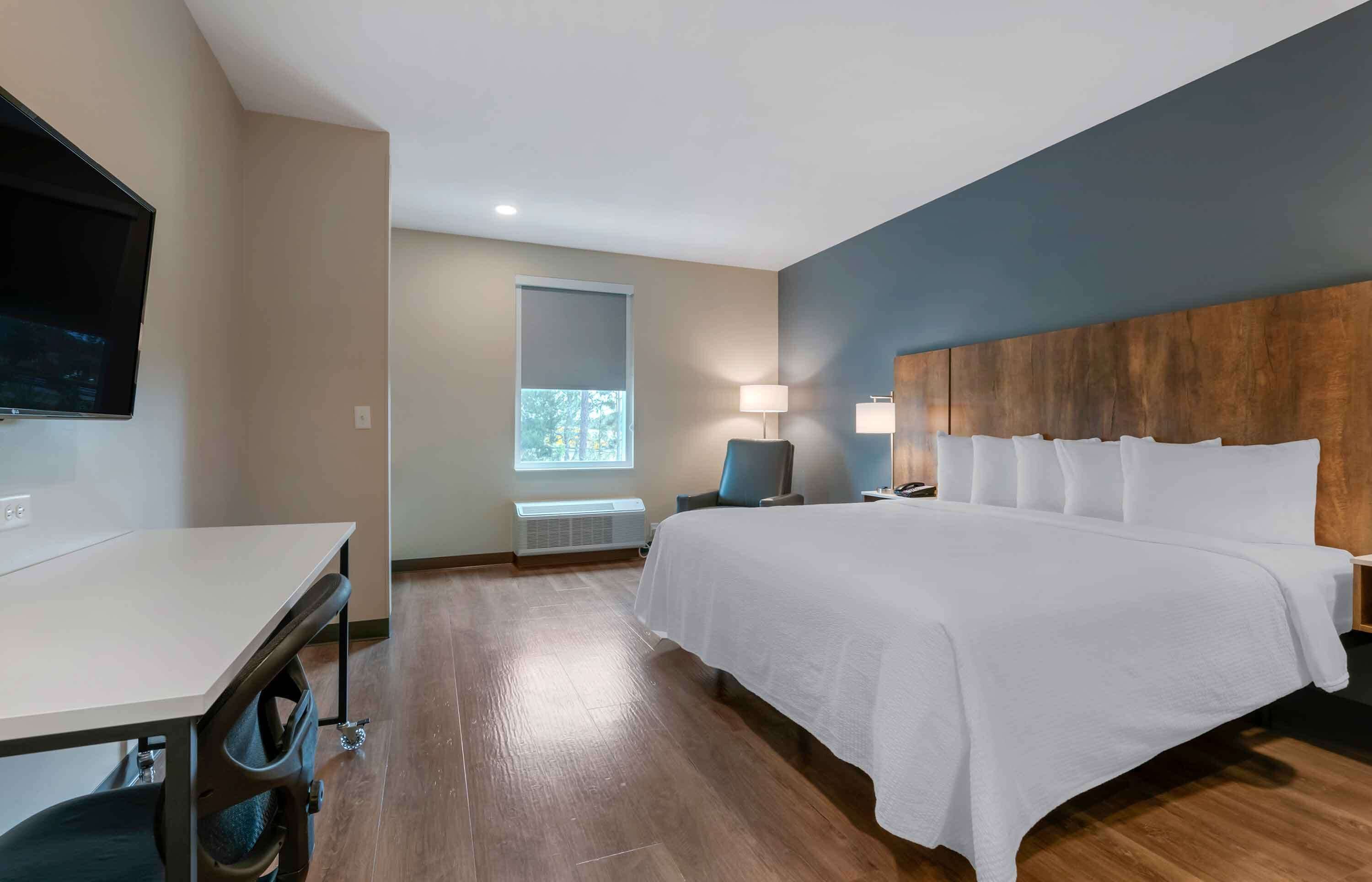 Standard Studio, Non Smoking, Refrigerator & Microwave | Premium bedding, desk, laptop workspace, iron/ironing board