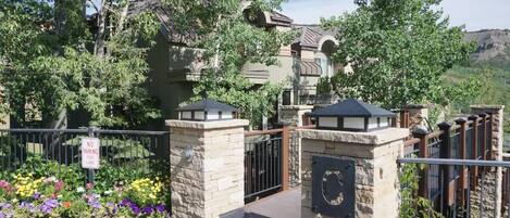 Condo, Multiple Beds (381 Ridge Rd #C1) | Exterior