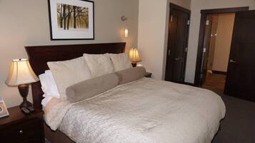 Apartment, Mehrere Betten (120 Carriage Way 2205) | 2 Schlafzimmer, Internetzugang