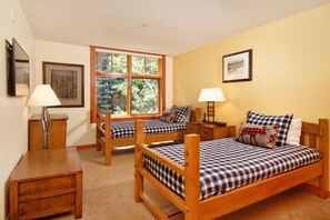 3 bedrooms - 90 Carriage Way (Snowmass Village)