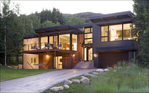 Casa, varias camas (115 Martingale Pl) | Exterior